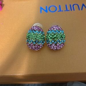 Gorgeous Easter egg rhinestone earrings ❤️